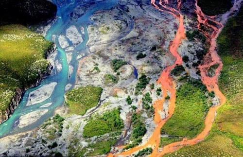 رودخانه های آلاسکا نارنجی شدند