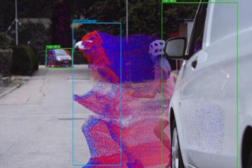 تشخیص 100 برابر سریع تر عابران پیاده با دوربین مجهز به هوش مصنوعی خودرو